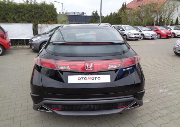 Honda Civic cena 24900 przebieg: 145000, rok produkcji 2008 z Biskupiec małe 211